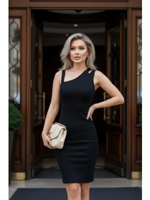 Mossta Asimetrik Omuz Detaylı Mini Dalgıç Elbise - Siyah