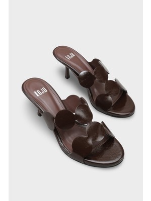 LOJO Kadın Oval Burun Bantlı Günlük Topuklu Terlik Loara Kahve