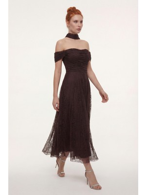 Lafaba Kadın Kahverengi Dar Kalıp Kayık Yaka Dantelli Midi Söz Nişan Nikah Abiye