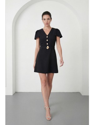 Lafaba Kadın Siyah V Yaka Kısa Kollu Düğme Detay Mini Davet Elbisesi