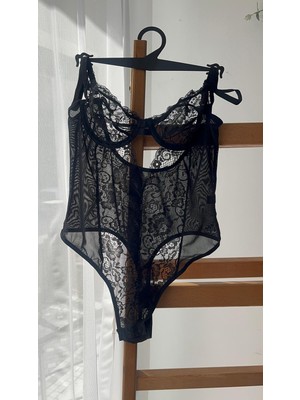 Lovenel Siyah Body Suit