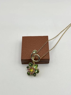 Badiva.co Kristal Taşlı Yeşil Masal Çiçeği Çelik Kolye