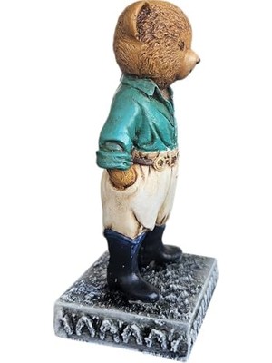 Data Store Ayıcık Biblo Figürü – Yeşil Gömlekli ve Çizmeli Şık Heykel, Ev, Ofis Dekoru Için Ideal, Hediyelik Biblo | Dekormıx