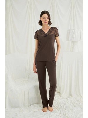 Herşeytrend  Kısa Kollu ve Dantelli V Yaka Pijama Takımı