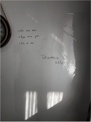 Ett Kendinden Yapışkanlı Şeffaf Tahta Filmi - 2 Metre x 60 cm