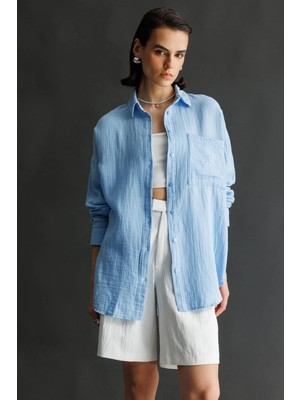 3833 Kadın Oversize Cepli Müslin Gömlek Bebe Mavi