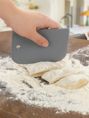 Mikasso Hamur Kesici ve Kazıyıcı Seti – 3’lü Pasta, Ekmek ve Dekorasyon Aparatı Plastik