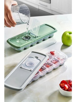 Mikasso Buzio Yapışmaz Silikon Bas-Çıkar Buz Kalıbı, Kapaklı 12 Bölmeli Buzluk Plastik