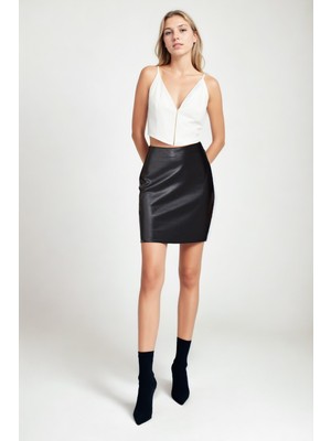 Vitrin Beli Lastikli Mini Deri Etek