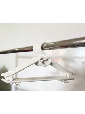 Mikasso Çocuk Elbise Askısı Çentikli 24 Adet Beyaz Bebek Askısı 26,5 cm Tırtıklı Plastik Beyaz