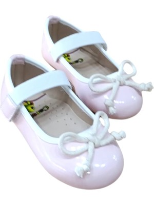 Caretta 2517 Çocuk Rugan Baletli Bıyık Fiyonklu Babet Pudra