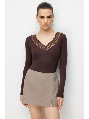 Mixray 2070 Kadın V Yaka Dantelli Body Bluz Kahve