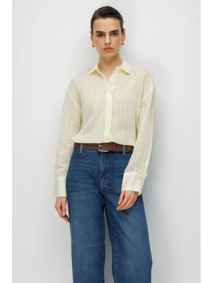 Mixray 4644 Kadın Kabartma Çizgili Transparan Basic Gömlek Pastel Sarısı