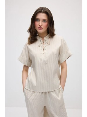 Gusto Yakası Bağcıklı Lyocell Bluz - Bej