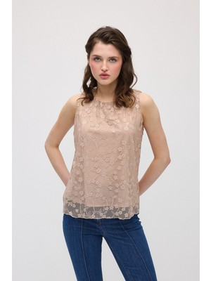 Gusto Dantel Atlet Bluz - Bej