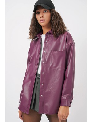 Hiccup Kadın Bdart Cep Detaylı, Uzun Kol, Oversized Suni Deri Gömlek Leylak Moru