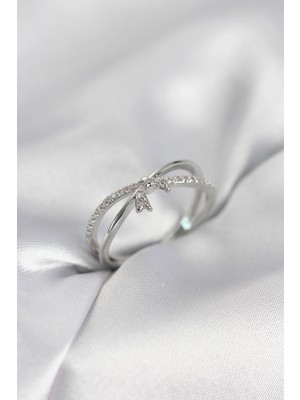 Marsilyan Gümüş Renk Zirkon Taşlı Fiyonk Model Kadın Yüzük - TJ-BYK4033