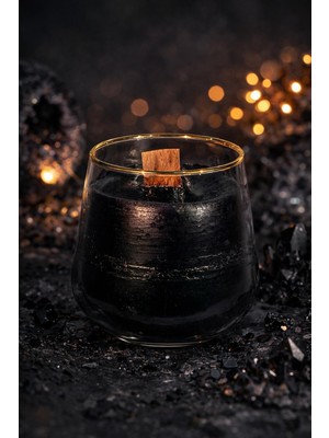 Leylak Kokulu Ahşap Fitilli Dekoratif Cam Mum – Altın Detaylı