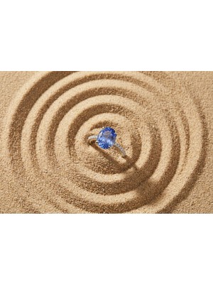 Cosmos | 925 Ayar Gümüş Oval Kesim Ihtişamlı Tektaş Yüzük