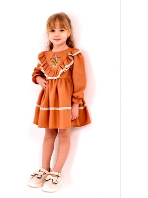 Kiremit Renkli Kanaviçe Işlemeli Kız Çocuk Elbise