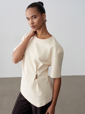 Dilvin 32445 Aksesuar Detaylı Basic T-Shirt-Taş