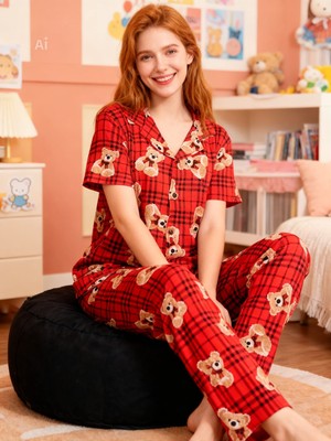 NiCe İç Giyim Kırmızı Ekoseli Ayıcık Temalı Gömlek Yaka Kısa Kol Düğmeli Milan Kumaş Kadın Pijama Takım