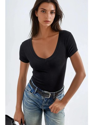 Hiccup Kadın BUSEM Esnek V-Yaka Kısa Kollu Tişört Siyah