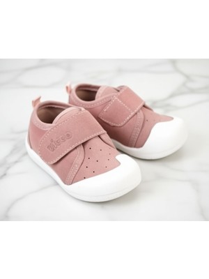 Vicco Mavi Kadın Ortopedik İlk Adım Ayakkabısı Süet Malzeme ile Kaydırmaz Taban Özelliği