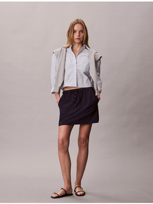 Calvin Klein Ipliği Boyalı Pamuklu Poplin Kısa Kesim Kadın Mavi Gömlek LV047F105G-C1O