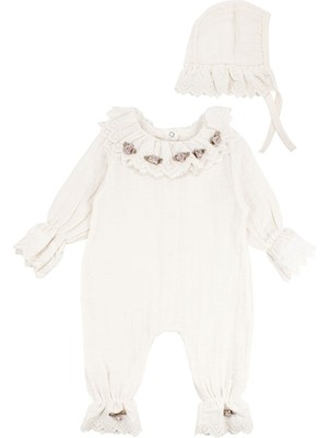 by BebekOdam Kız Bebek Ekru Dantelli Yakalı Fiyonklu Bandanalı Tulum - 1016530