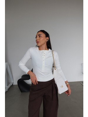 Özge Özgenç Çıtçıtlı Uzun Kollu Bluz