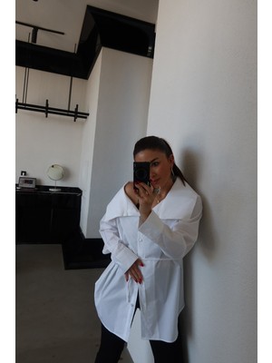Özge Özgenç Oversize Kuşaklı Poplin Gömlek