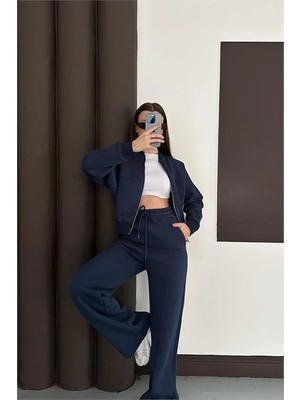 Dip Moda Kadın Lacivert Cepli Içi Polarlı 3 Iplik Eşofman Takımı RYHS001