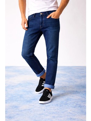 Connemara Erkek Slim Fit Mavi Kot Pantolon – Paça Katlamalı, Doğal Yıkamalı Pantolon