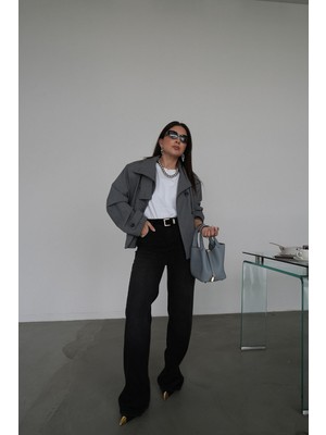 Özge Özgenç Süet Kemerli Yıkamalı Wideleg Jean