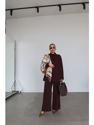 Özge Özgenç Yumuşak Dokulu Sırtı Bağlamalı Gömlek Pantolon Takım