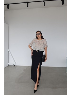 Özge Özgenç Yandan Yırtmaçlı Uzun Kalem Etek