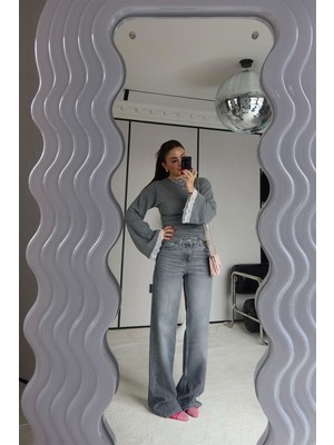 Özge Özgenç Taşlamalı Düz Kesim Jean