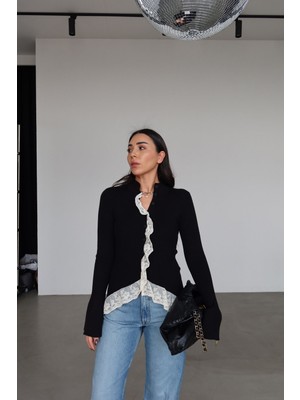 Özge Özgenç Fitilli Dantel Detaylı Hırka