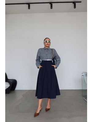 Özge Özgenç Beli Çift Görünümlü Pileli Kloş Etek