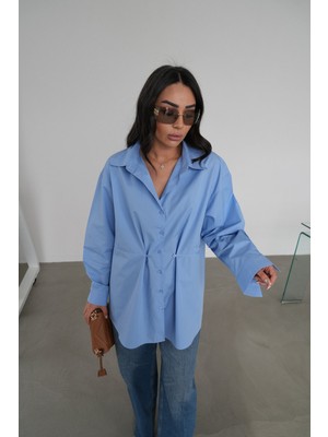Özge Özgenç Düğme ve Dikiş Detaylı Oversize Gömlek