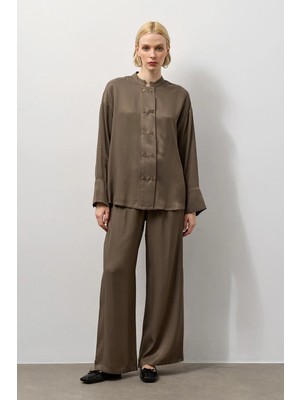 Molene Haki Çift Düğmeli Hakim Yaka Gömlek