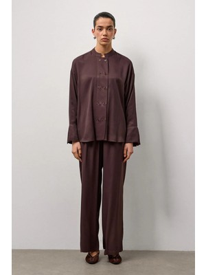 Molene Kahverengi Çift Düğmeli Hakim Yaka Gömlek