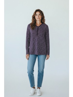 Ece Giyim Kadın V Yaka Dantel Detaylı Desenli Likralı Yazlık Bluz