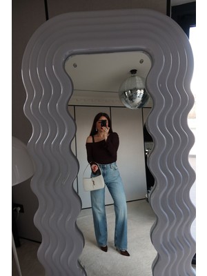 Özge Özgenç Yıkamalı Düz Kesim Jean