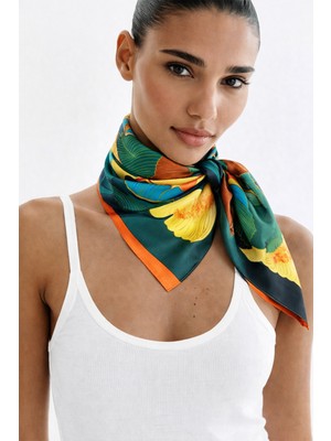 Modex Canlı Renkli Yaprak Desenli Ipeksi Saten Fular (70*70CM)