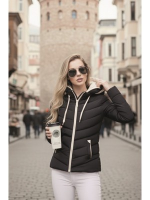 Barbora Kapüşonlu Kadın Kışlık Siyah Şişme Kısa Mont Su İtici Özellikli Günlük Kullanım İçin