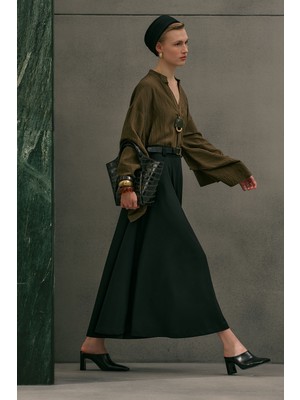 Manuka Etek Formlu Geniş Pantolon Siyah