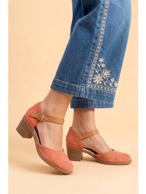 Analin Shoes Kadın Hakiki Deri Burnu Kapalı Bilekten Bağlı Sandalet