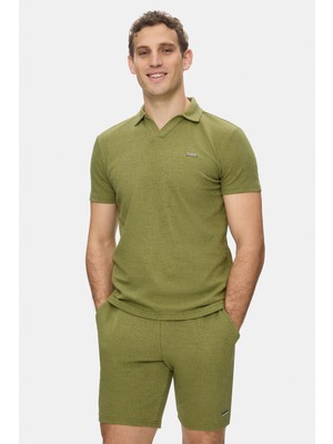 Ucla Felıpe Haki Polo Yaka Krinkıl Hafif Kumaş Metal Logolu Standard Fit Erkek Tshirt